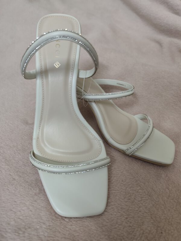 Vincci Shoes - White